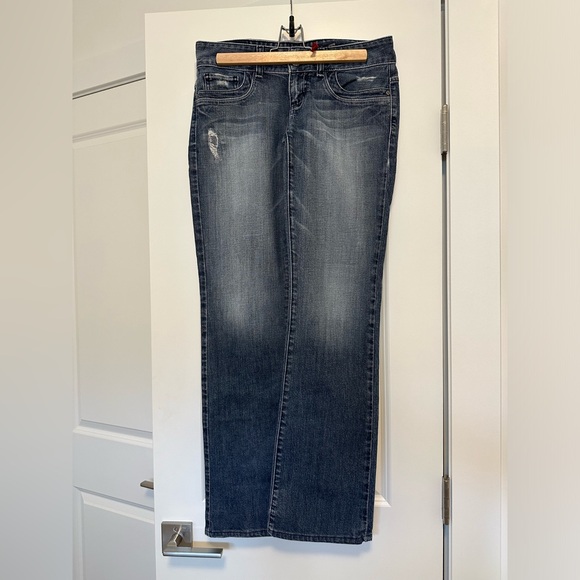 Guess jeans 👖bootcut, size 28 - Picture 2 of 8